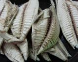 Foto langkah ke 1 dari resep Pepes Putih Daun Salam.