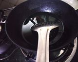 A picture of step 2 of Palak Pakoda Chaat.