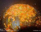 Foto del paso 4 de la receta: Calamar estofado con pasta de curry rojo