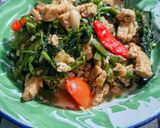Foto langkah ke 7 dari resep Tumis Tempe Kangkung Putih Telur.