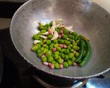 A picture of step 1 of Green chana curry.