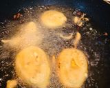 A picture of step 3 of Anda Pakora.