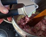 Gombás tejfölös Sertéspörkölt puliszkával recept fázis 3 fotója