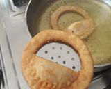 A picture of step 15 of Cheesy Ring Packets.