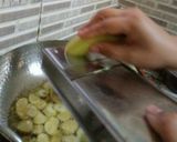 कच्चे केले की चिप्स (kahhe kele ki chips recipe in Hindi) रेसिपी चरण 2 फोटो