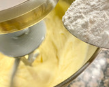 Foto del paso 5 de la receta: Pastel con mantequilla y piña caramelizada