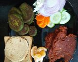 A picture of step 6 of Hot & Tangy Cheakpea Spinach Tikki Open sandwich.
