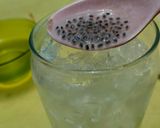 Foto langkah ke 3 dari resep Es jeruk kasturi.