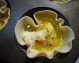 Foto del paso 5 de la receta: Canastitas de salchicha, queso y huevo para comer con la mano