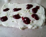 A picture of step 6 of Frozen yogurt berries bark#icecreamfanatic.