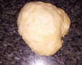 A picture of step 2 of Meat pie.