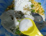 Foto langkah ke 2 dari resep Bakwan Jagung Kriuk.