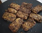Foto langkah ke 6 dari resep Tempe Bacem Ketumbar.