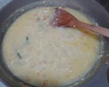 Foto langkah ke 3 dari resep Mpasi Bubur udang telor +7m.
