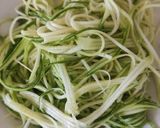 Φωτογραφία βήματος 1 της συνταγής Noodles κολοκυθιού με κιμά (zoodles)