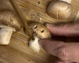Foto del paso 2 de la receta: Mini pizzas calavera