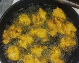 A picture of step 4 of Curry pakora.
