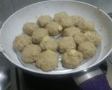 Foto langkah ke 4 dari resep Bola ayam cincang/cemplung.