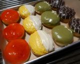 Foto langkah ke 7 dari resep Donat aneka topping.