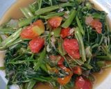Foto langkah ke 2 dari resep Tumis Kangkung rawit hijau pedas.