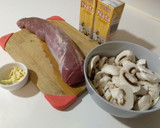 Foto del paso 1 de la receta: Solomillo de cerdo en salsa de nata
