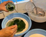 Foto langkah ke 3 dari resep Kue Pepe Pandan Tapioka.