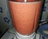 Foto langkah ke 3 dari resep Puding Susu Strawberry (Merah Putih).