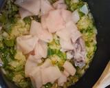 Foto del paso 3 de la receta: Guiso de patatas con chipirones