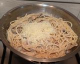 A picture of step 8 of Spaghetti in mushroom cream sauce.