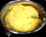 Foto del paso 3 de la receta: Huevos fritos con queso griego y masa de maíz - plato único