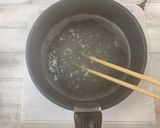 A picture of step 2 of Delicious with Shiitake powder! Stir-fried Harusame (glass noodles) with cabbage and Sakura shrimp.