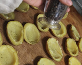 Foto del paso 7 de la receta: Patatas asadas rellenas de carne picada. 🥔🐮