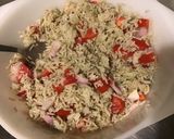 Une image de l'étape 4 de Salade de riz thon blanc, oignon de roscoff, feta, olives, tomates.