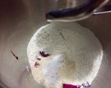 Foto langkah ke 2 dari resep Red Dragon Fruit Bun - Banh Mi Thanh Long Nui.