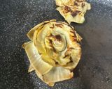 Foto del paso 5 de la receta: Flores de alcachofa con crujiente de jamón