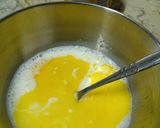 Foto langkah ke 3 dari resep 002. Puding Roti Tawar Kukus.