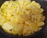 Foto del paso 2 de la receta: Tortilla de patata sin cebolla