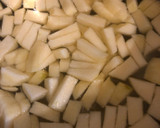 Foto del paso 1 de la receta: 208. Barquitas de endibias rellenas de manzana y nueces con salsa de roquefort (entrante ensalada)