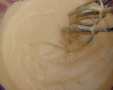 A picture of step 6 of Milky Vanilla cupcakes.