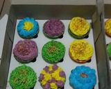 Foto langkah ke 8 dari resep Cup cake cantik.