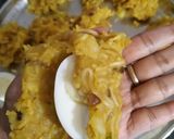 ম্যাগি উইথ এগ ললিপপ রেসিপি ধাপ - 2 ছবি