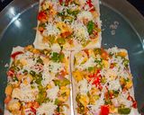 A picture of step 4 of Paneer Chilli Cheese Toast.