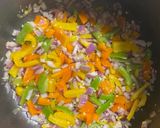 Foto del paso 3 de la receta: Hongos a la mexicana y pollo 👉🏼👉🏼👉🏼con solo una cucharita de aceite!!!!👈🏼👈🏼👈🏼
