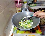 Foto langkah ke 3 dari resep 14. Pangsit goreng.