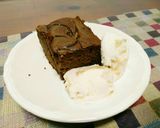 Foto del paso 10 de la receta Brownie de chocolate con dulce de leche y helado de vainilla