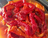 Foto del paso 3 de la receta: Pimientos rojos asados aliñados