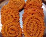 ઘઉં ના લોટ ની ચકરી (Wheat Flour Chakri Recipe In Gujarati) રેસીપી સ્ટેપ3ફોટો