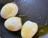 A picture of step 3 of Masala Egg Bejo.