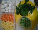 Foto langkah ke 2 dari resep Sup Makaroni special.