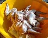 A picture of step 1 of Buffalo Wings.
